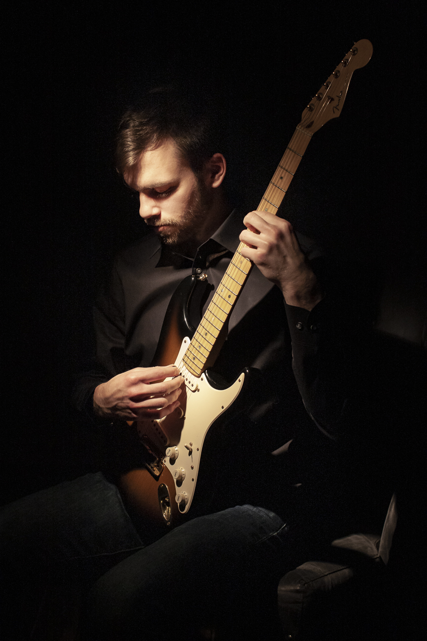 művészportré fotózás, gitárművész Zelenák Dániel